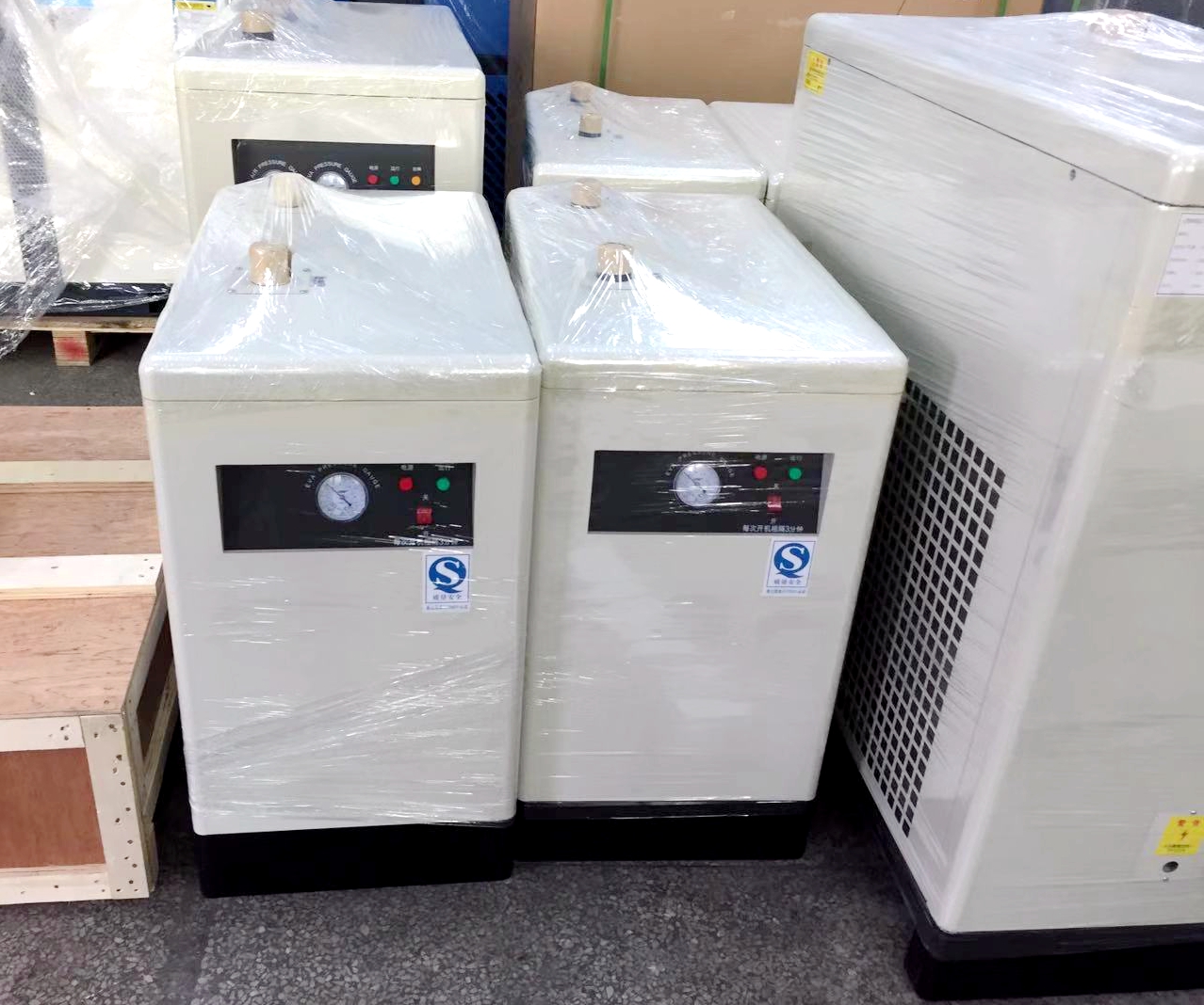 เครื่องอัดลมแบบสกรูในตัวขนาด 90 กิโลวัตต์